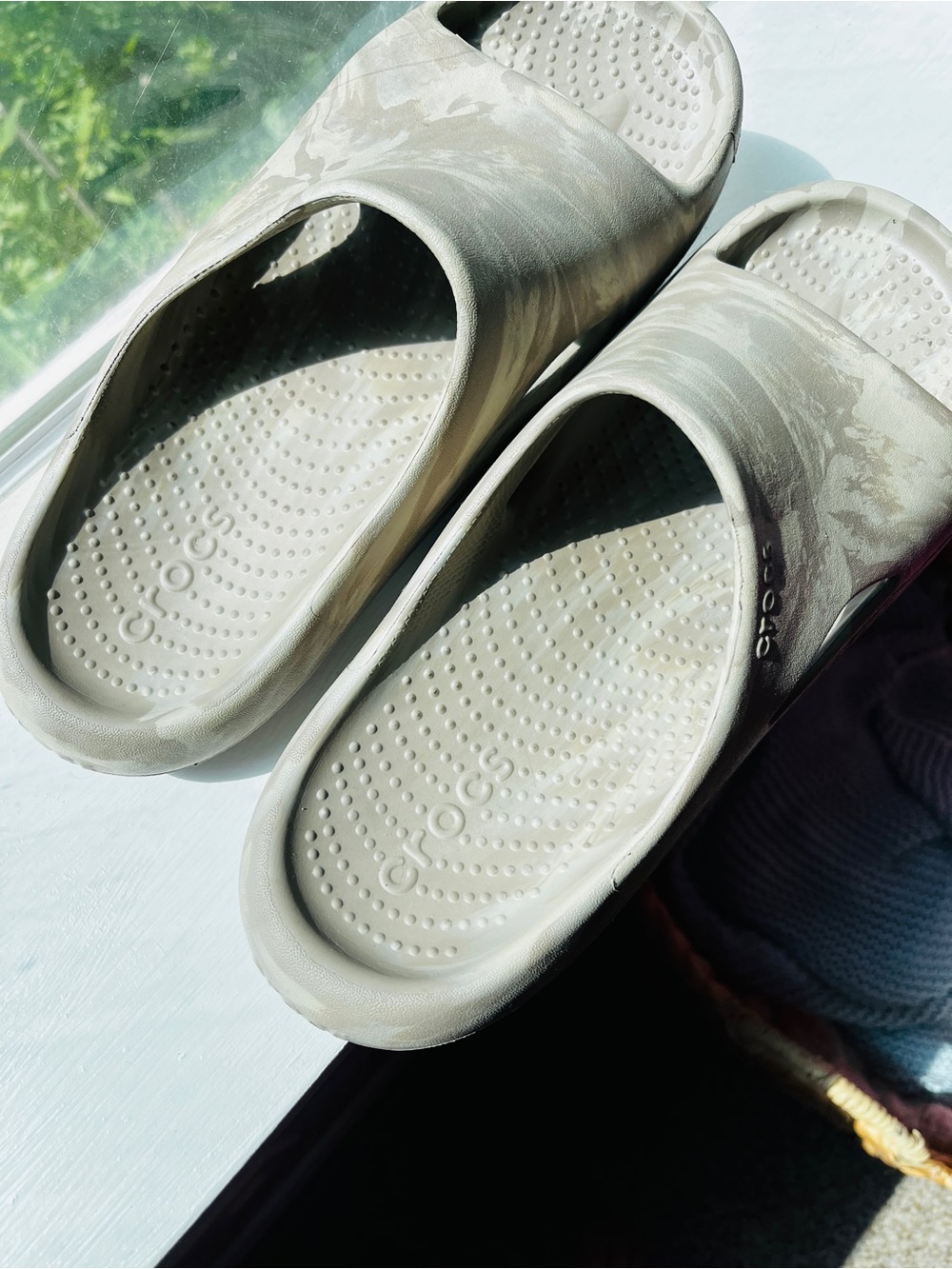 CROCS Mellow Recovery Slide Sandals M7 W9 - Picture 2 of 6